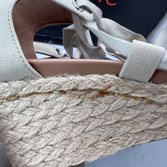 Vionic Kaitlyn Canvas Wedge Heels Beige 15261294 Women's 11 Medium NWB FLAW - Picture 9 of 12